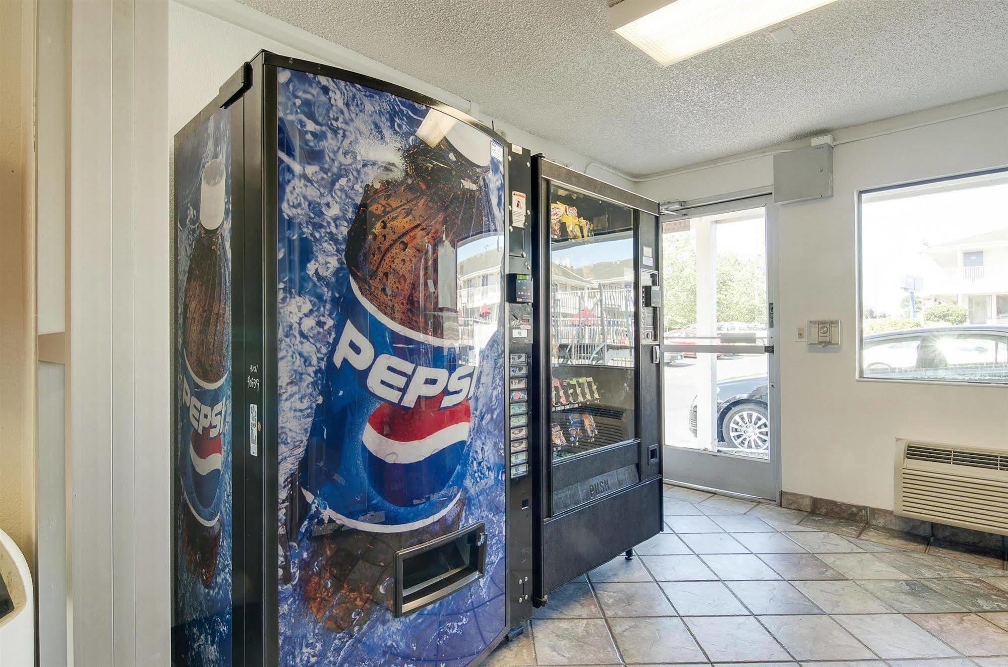 Motel 6-Tacoma, Wa - South Dış mekan fotoğraf